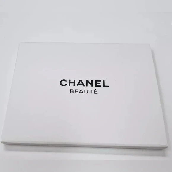 Chanel Hair Pins 💗 - Picture 4 of 5